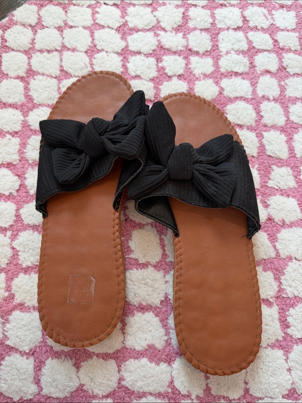Black Knot Bow Slide Sandals with Tan Footbed - Picture 4 of 4